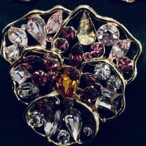 Vintage Nolan Miller pansy pin broch